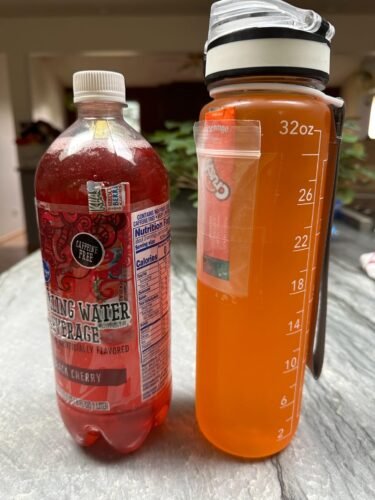 OLDLEY Water Bottle 32oz, Durable and Leakproof Water Bottles Motivational with Time Marker,Tritan,BPA Free, Gym,Travel, Home,School,Office, Anniversary Birthday Gifts for Men Women,Olive (1 Bottle) photo review
