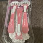 Gillette Venus Sensitive Women's Disposable Razors - Single Package of 3 Razors photo review