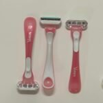 Gillette Venus Sensitive Women's Disposable Razors - Single Package of 3 Razors photo review