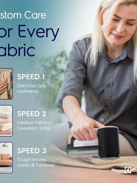 Electrolux Rechargeable Fabric Shaver | 3-Speed ​​Lint Remover for Clothes and Furniture | Eliminates Lint and Pilling | Electric Lint Shaver with LED Display and Type-C Fast Charging Port - Black