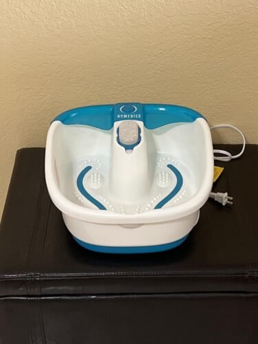 Homedics Bubble Mate Foot Spa, Toe Touch Controlled Foot Bath with Invigorating Bubbles and Splash Proof, Raised Massage Nodes and Removable Pumice Stone photo review