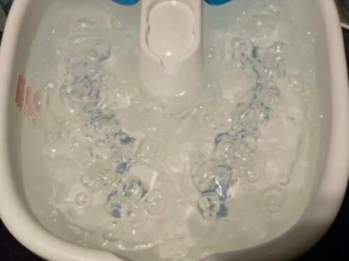 Homedics Bubble Mate Foot Spa, Toe Touch Controlled Foot Bath with Invigorating Bubbles and Splash Proof, Raised Massage Nodes and Removable Pumice Stone photo review