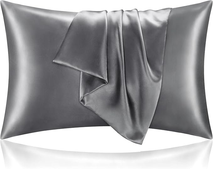 BEDELITE satin pillowcases are gentle on hair and skin, ultra-soft and cool like silk. A 2-pack with an envelope closure, perfect as a gift for women and men.