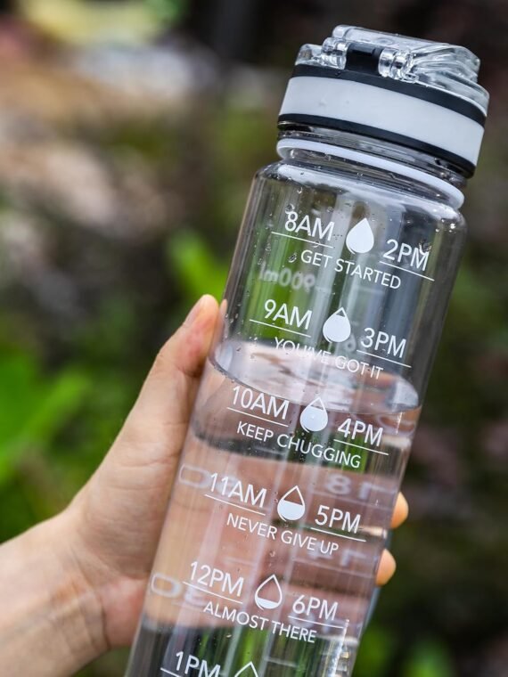 OLDLEY Water Bottle 32oz, Durable and Leakproof Water Bottles Motivational with Time Marker,Tritan,BPA Free, Gym,Travel, Home,School,Office, Anniversary Birthday Gifts for Men Women,Olive (1 Bottle)