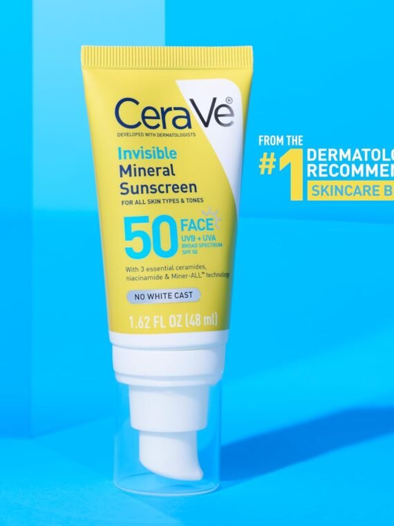 CeraVe Invisible Mineral Sunscreen SPF 50, suitable for sensitive skin, contains zinc oxide and titanium dioxide, vitamin E + niacinamide + ceramide, oil-free, travel size 1.6 oz.