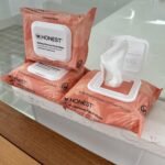 Honest Beauty Fragrance-Free Cleansing and Makeup Removing Wipes | Plant-based, hypoallergenic, gentle for sensitive skin | 90 wipes photo review